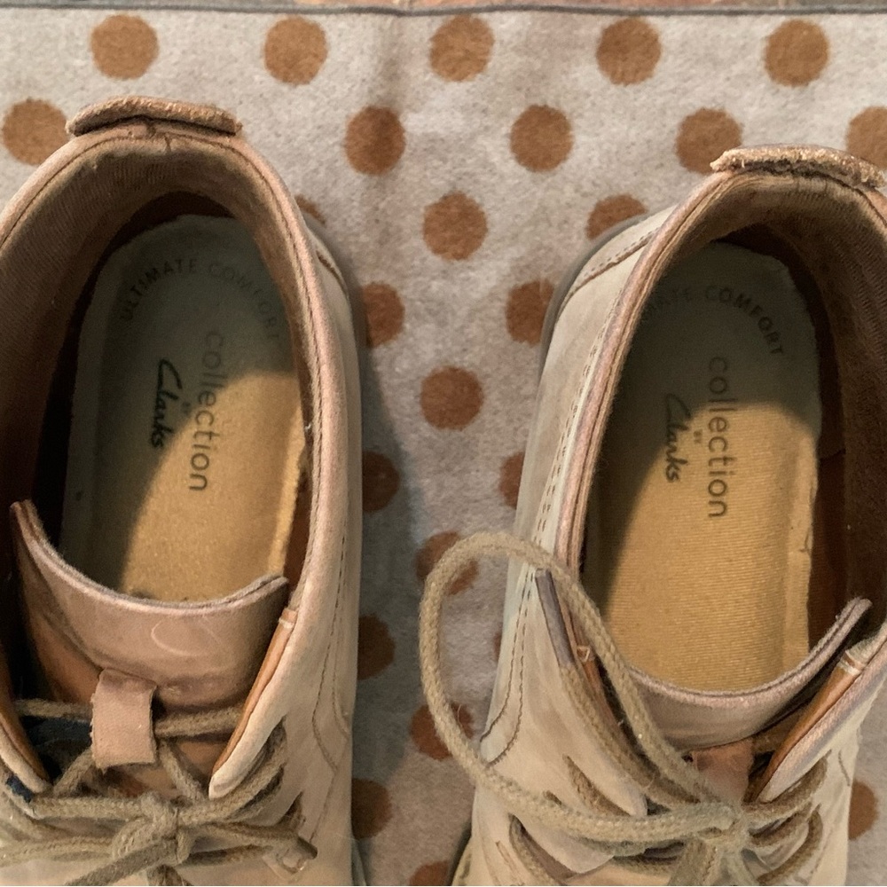Clarks Camzin Grace Ankle Boot / Chukka Boot - Picture 9 of 11